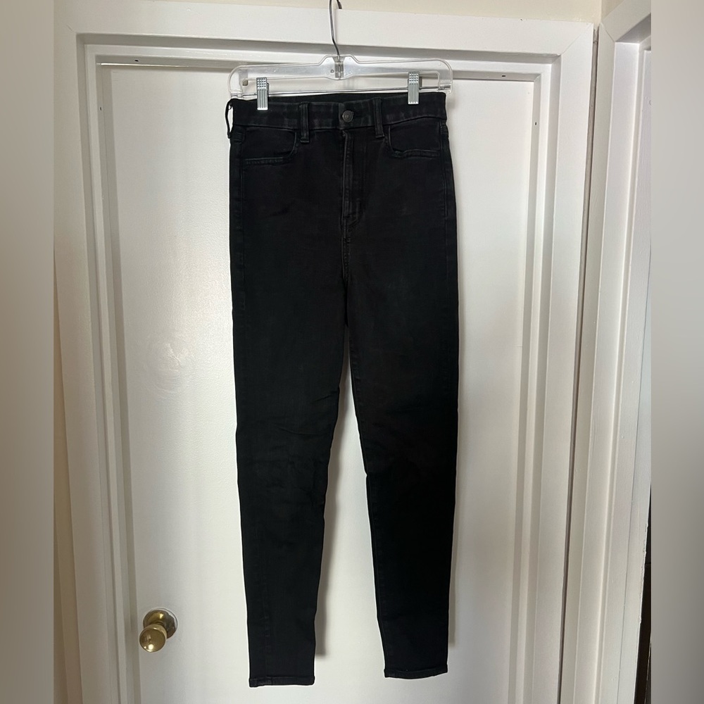 American Eagle, black, high waisted skinny Jean. Size 6.